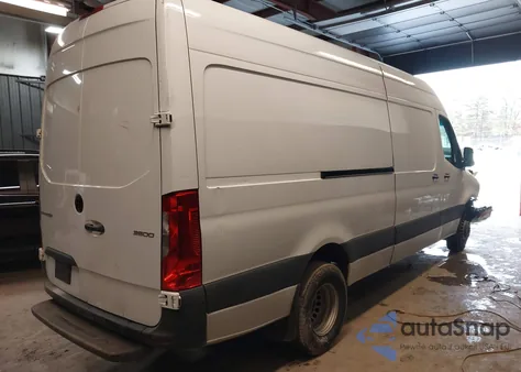 2024 Mercedes-Benz Sprinter 3500 High Roof 4-Cyl Diesel Ho z USA, uszkodzony, nr VIN W1Y5NCHY2RT165946